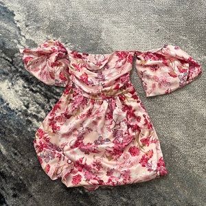 SHEIN BEAUTIFUL FLORAL DRESS IN GREAT CONDITON